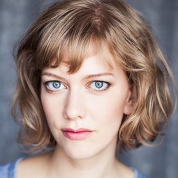 Isabeau Blanche - 慈母多惡兒演員 飾演Billiard Player's Girlfriend