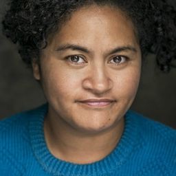 Louise Tu'u - 10,000 B.C.演員 飾演Baku's Mother