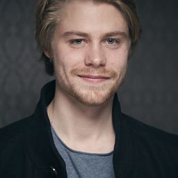 Tom Gramenz 飾演 Kurt Wächter