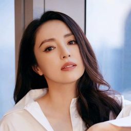 董歡歡 - 奮鬥演員 飾演Xia Lin