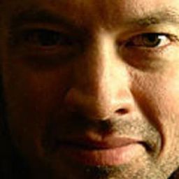 納森．伯格 飾演 Achilla