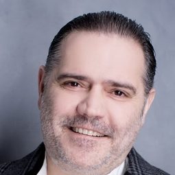 格奧爾基·伊夫姆 飾演 