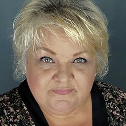 Susan McPhail - 藍色海灣演員 飾演Susanne