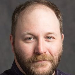 Steve Pacaud 飾演 Cool Guy