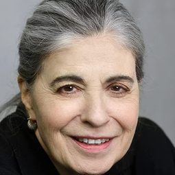 路易莎·德珊提斯 - 阿隆桑芳演員 飾演Fiorella Imbriani