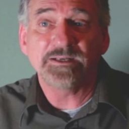 Peter Manoogian - 霹靂戰神導演