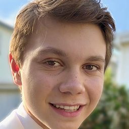 Eli Fucile 飾演 Jack-Jack Parr (voice)