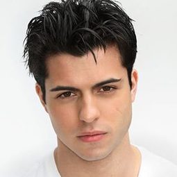David Castro 飾演 Pedro