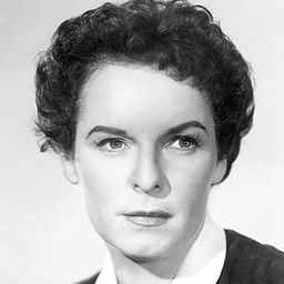 梅賽德絲·麥坎布雷奇 飾演 Grace Holly