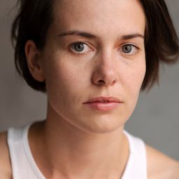 Alida Bohnen - 換命天堂演員 飾演Erika