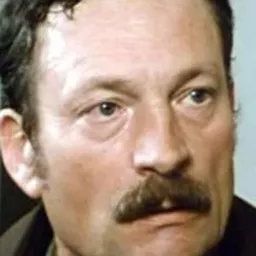 Jean-Claude Bouillaud - 聖誕老人正衰神演員 飾演Le père de « Charles Bronson » dit « Katia »