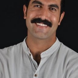 Suat Usta 飾演 Dara