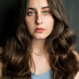 Panka Murányi - 世紀婚魘演員 飾演Maid #4