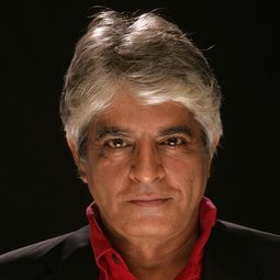 傑揚特·克里帕拉尼 - 老鼠與貓演員 飾演Peachy