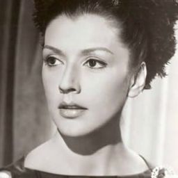 Susana Campos 飾演 Odette