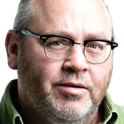 Hal Whiteside - 末日突襲演員 飾演Anchor #2