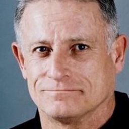 Jimmy Nickerson 飾演 El Angelito