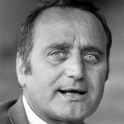 Renato De Carmine - 阿隆桑芳演員 飾演Costantino Imbriani