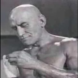 Nathanael León 飾演 (uncredited)