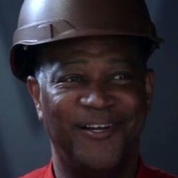 安東尼·R·瓊斯 飾演 Arthur