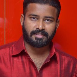 Dinesh Ravi 飾演 Uncredited Role