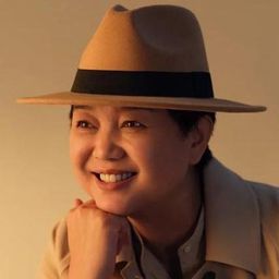 楊荔鈉 飾演 Zhong Pin