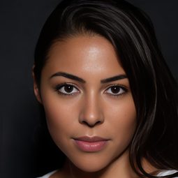 Sophie Khan Levy - 一報還一報演員 飾演Mariana