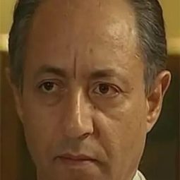 Abdel Aziz Makhyoun 飾演 