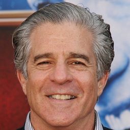 麥可·萊貝克 - 女校風波導演