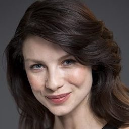 凱特瑞納·巴爾夫 飾演 Dorothy's Mother