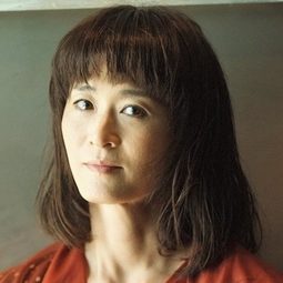 Chiyako Shibahara 飾演 Xuehua Li (Shaoran's sister) (voice)