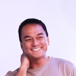 加多·韋索札 飾演 Fr. Eddie