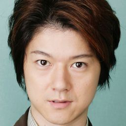 渡邉政也 飾演 Shun Namiki / Mega Blue