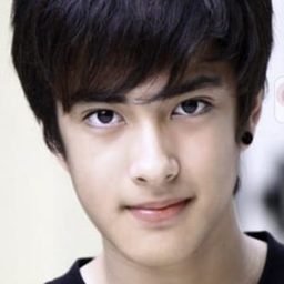 丹·阿隆·朗納隆 飾演 Kong