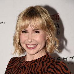 安德瑞·柏默朗 飾演 Emily