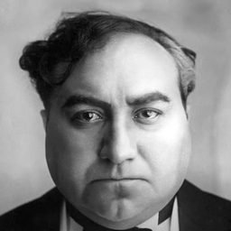 Kurt Gerron 飾演 Self (archival footage)