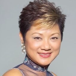 葉麗儀 飾演 Sally