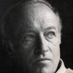 Claude Ollier 飾演 Le médecin