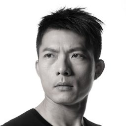 沈傾掞 飾演 Traffic Policeman