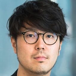 川村元氣 - 電影多啦A夢：大雄之新恐龍編劇