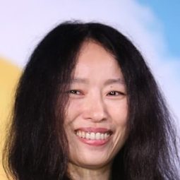 傅天余 - 本日公休導演