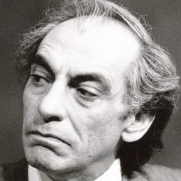 Piero Di Iorio 飾演 Francesco - Pasqualino's comrade