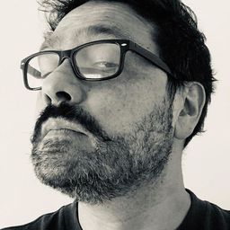 Santiago Rodriguez 飾演 Gaitan