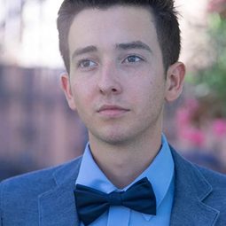 Radek Lord - 冤家決勝負演員 飾演Frank