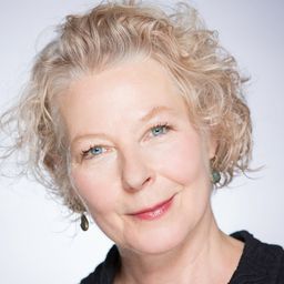 史黛拉·戈奈特 飾演 Margaret