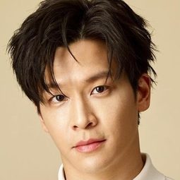 Chutavuth Pattarakampol - 游魂惹鬼演員 飾演Perth