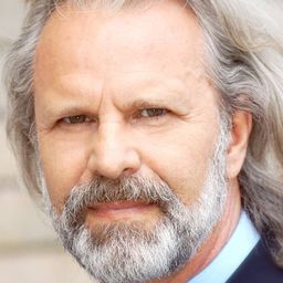 Peter Sattmann 飾演 Laurens Schneider