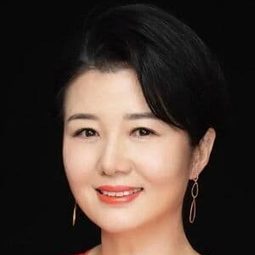 鄭衛莉 飾演 Miss Mo