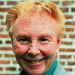 Gaston Berghmans 飾演 Gaston