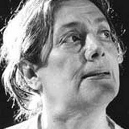 Anita Laurenzi 飾演 Mrs. Pulcini